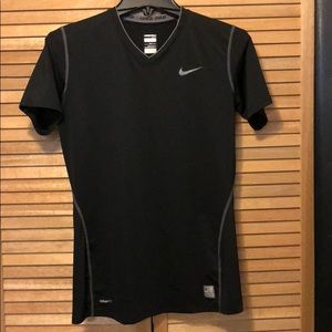 NWOT Women’s Nike v-neck
